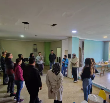 Sembrando Futuro: Rehabilitación de un local para el ocio sostenible en Lugones